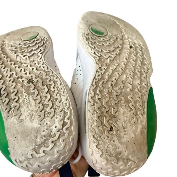 Nike Air Zoom Crossover 2 Big Kids' Basketball Shoes (FB2689-101) Size 4Y - Picture 9 of 10